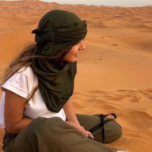 Meet your Posher, Ana